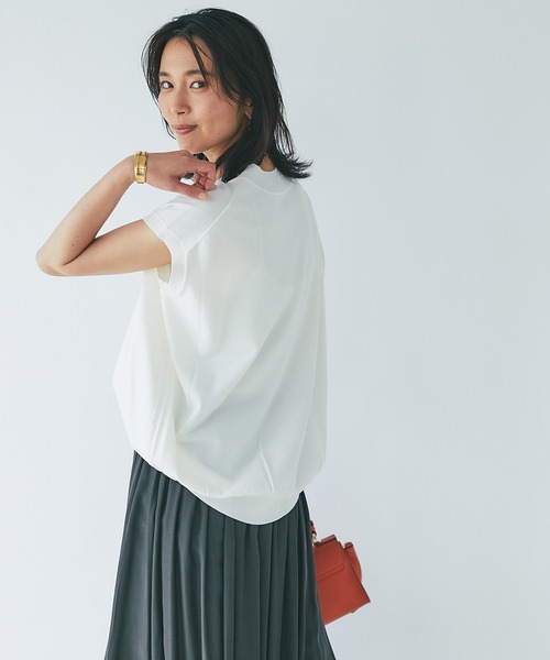 RIVE DROITE(リヴドロワ)の「クールタッチUVVネックワイドニット(ニット/セーター・レディース・ブラック/オフホワイト/グリーン/キャメル・FREE)」の13枚目の写真