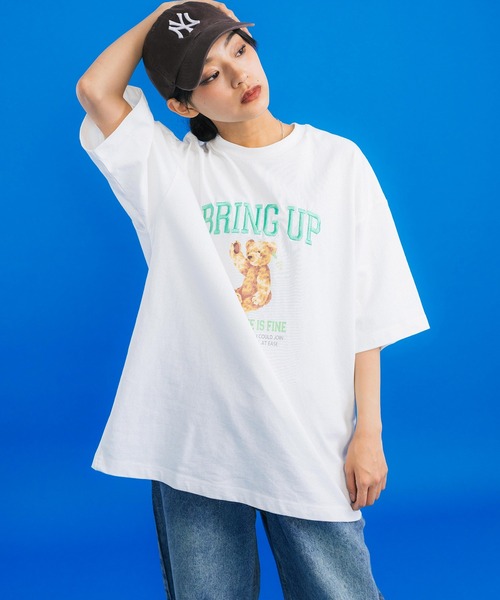 Ressaca(レサーカ)の「カレッジロゴ ベアー プリント ワンポイント刺繍 Tシャツ(Tシャツ/カットソー・メンズ・ホワイト/アッシュグレー/ブラック/グリーン・M/L)」の1枚目の写真
