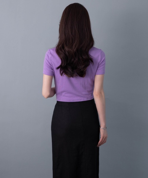 solleim(ソルレム)の「ドロストクロップドTシャツ(Tシャツ/カットソー・レディース・ブラック/パープル/グリーン・M)」の4枚目の写真