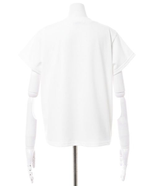 INGNI(イング)の「ふくれ刺繍ロゴショート丈Tシャツ(Tシャツ/カットソー・レディース・ブラック/ホワイト×グリーン/ホワイト×ブラック/ホワイト×ピンク・M)」の12枚目の写真