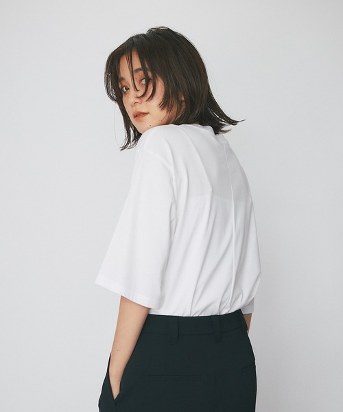 RIVE DROITE（リヴドロワ）の「女性らしいロゴがアクセント/CheriハーフスリーブTシャツ（Tシャツ/カットソー・レディース・ホワイト/ブラウン/チャコールグレー・FREE）」の16枚目の写真