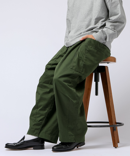 B.C STOCK(ベーセーストック)の「PLANTER ブカワイドパンツ(その他パンツ・メンズ・アイボリー/カーキ・MEDIUM/LARGE)」の2枚目の写真