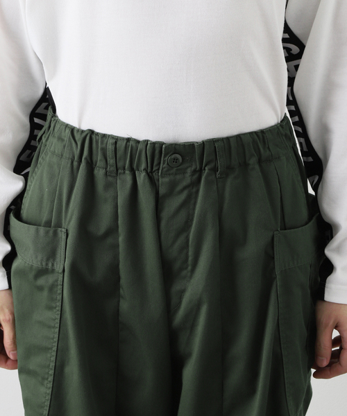 B.C STOCK(ベーセーストック)の「PLANTER ブカワイドパンツ(その他パンツ・メンズ・アイボリー/カーキ・MEDIUM/LARGE)」の14枚目の写真