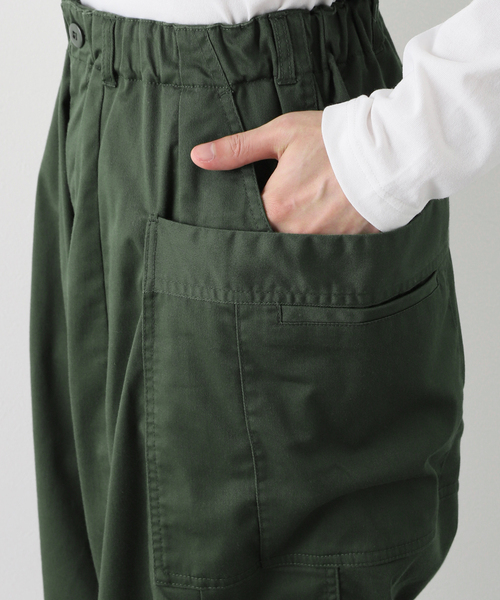 B.C STOCK(ベーセーストック)の「PLANTER ブカワイドパンツ(その他パンツ・メンズ・アイボリー/カーキ・MEDIUM/LARGE)」の19枚目の写真