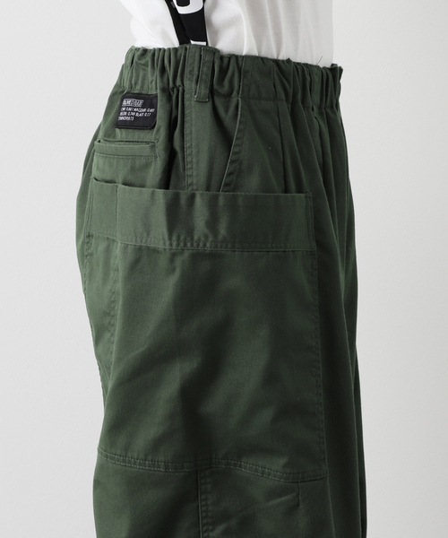 B.C STOCK(ベーセーストック)の「PLANTER ブカワイドパンツ(その他パンツ・メンズ・アイボリー/カーキ・MEDIUM/LARGE)」の22枚目の写真