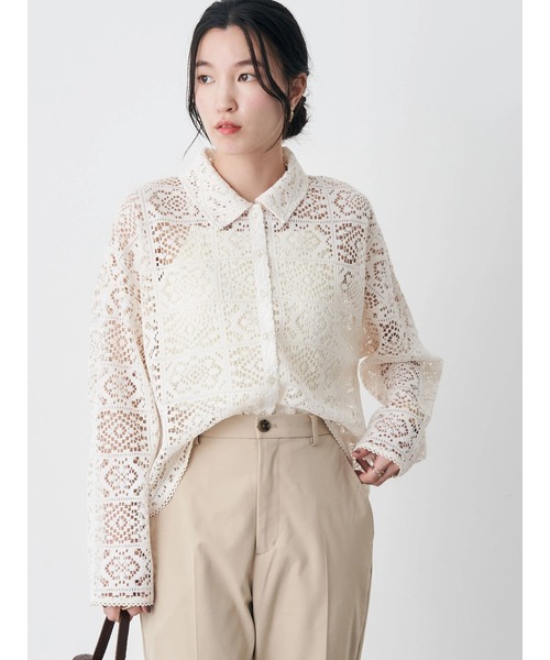 earth music&ecology(アースミュージックアンドエコロジー)の「ショート丈レースシャツ(シャツ/ブラウス・レディース・ブラック/グリーン/ラベンダー/オフホワイト・FREE)」の5枚目の写真