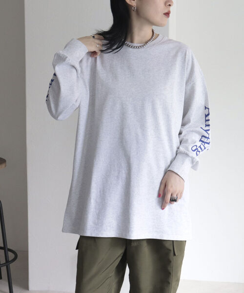 fredy emue(フレディエミュ)の「Anything袖ロゴ ロンT(Tシャツ/カットソー・レディース・ライトグレー/ネイビー/オフホワイト・38)」の16枚目の写真