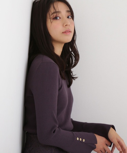 NATURAL BEAUTY BASIC（ナチュラルビューティーベーシック）の「フレアカフス釦ニット（ニット/セーター・レディース・チャコールグレー/ブルー/キャメル/イエロー・MEDIUM）」の13枚目の写真