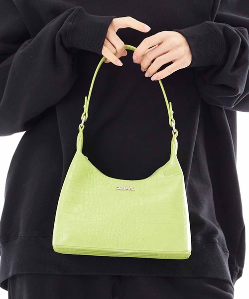 X-girl（エックスガール）の「FAUX CROC MINI HAND BAG（ショルダーバッグ・レディース・ブラック/ホワイト/ライトグリーン・ONE SIZE）」の21枚目の写真