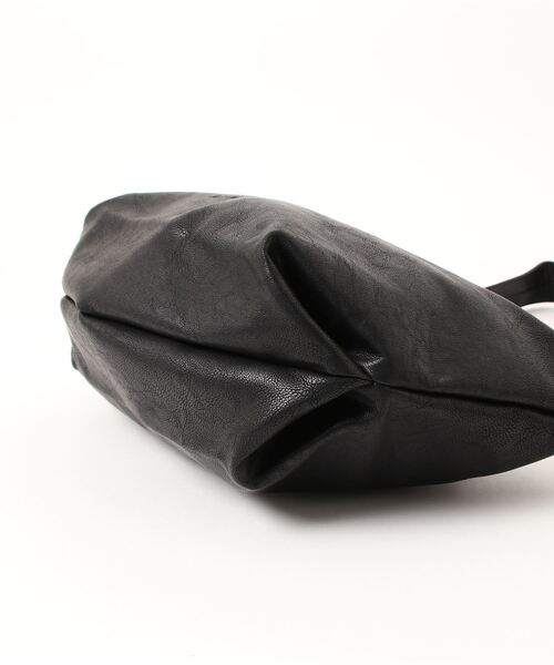 Legato Largo（レガートラルゴ）の「＜新色追加＞フェイクレザー ワンショルダーミニバッグ（ショルダーバッグ・レディース・アイボリー/ブラック/シルバー・FREE）」の15枚目の写真