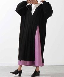 サイドスリットキーネックロングニットプルオーバー