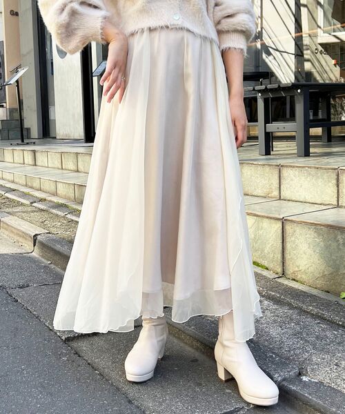 MAJESTIC LEGON（マジェスティックレゴン）の「オーガンジーヘムスカート（スカート・レディース・グレー/アイボリー/ピンクベージュ・MEDIUM）」の20枚目の写真