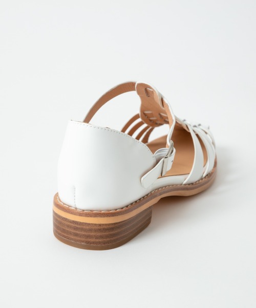 ARTESANOS（アルテサノス）の「【ARTESANOS per allureville】グルカサンダル（サンダル・レディース・ホワイト/ダークブラウン・38/35/36/37）」の17枚目の写真