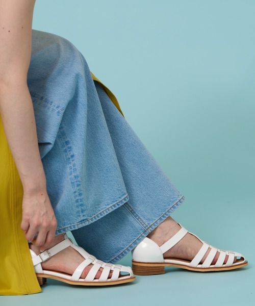 ARTESANOS（アルテサノス）の「【ARTESANOS per allureville】グルカサンダル（サンダル・レディース・ホワイト/ダークブラウン・38/35/36/37）」の19枚目の写真