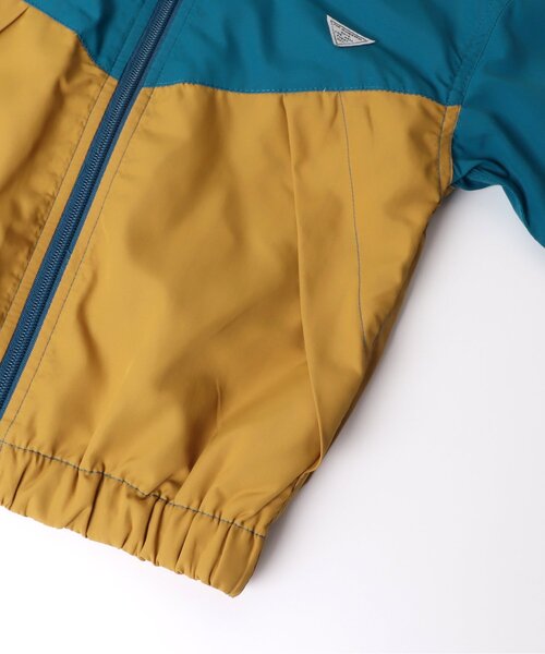 BREEZE（ブリーズ）の「【撥水加工】フードがしまえるカラバリウィンドブレーカー（ナイロンジャケット・キッズ・グリーン/レインボー/ブルー/ブラック/ラベンダー・140/150/130/120/110/100/90）」の12枚目の写真