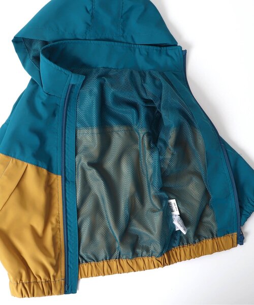 BREEZE（ブリーズ）の「【撥水加工】フードがしまえるカラバリウィンドブレーカー（ナイロンジャケット・キッズ・グリーン/レインボー/ブルー/ブラック/ラベンダー・140/150/130/120/110/100/90）」の14枚目の写真