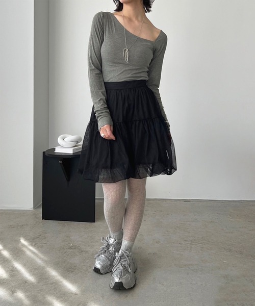 Jewelobe(ジュエローブ)の「アシンメトリーカットアウトトップス(Tシャツ/カットソー・レディース・ブラック/アイボリー/グレー/ブラウン・FREE)」の14枚目の写真