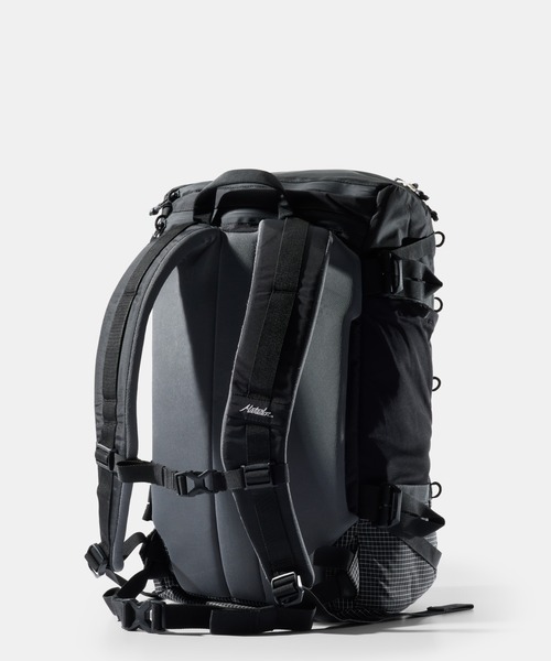 Matador(マタドール)の「Matador/マタドール SEG28 Backpack/セグ 28(バックパック/リュック・メンズ・ブラック/ホワイト・FREE)」の11枚目の写真