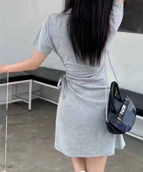 SPIGA（スピーガ）の「ｻｲﾄﾞｼｬｰﾘﾝｸﾞﾊｰﾌZIPﾜﾝﾋﾟｰｽ（ワンピース・レディース・グレー/ブラック・FREE）」の7枚目の写真