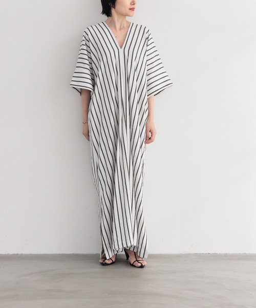 LEPSIM（レプシィム）の「【FOR I SERIES】ソデスリットワンピース　195602（ワンピース・レディース・ブラック/ベージュ×ブラック/ホワイト×ブラック/オレンジ・FREE/TALL）」の5枚目の写真