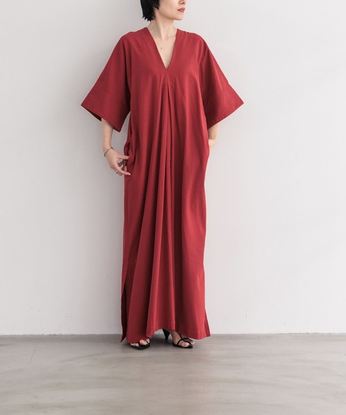 LEPSIM（レプシィム）の「【FOR I SERIES】ソデスリットワンピース　195602（ワンピース・レディース・ブラック/ベージュ×ブラック/ホワイト×ブラック/オレンジ・FREE/TALL）」の19枚目の写真