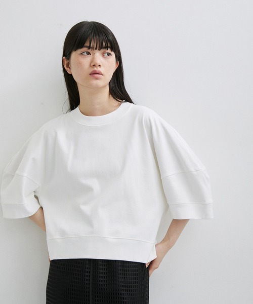 ADAM ET ROPE'（アダムエロペ）の「【サステナブル】クロップドTEE（Tシャツ/カットソー・レディース・ホワイト/ブラック/ライトグリーン/ホワイト系その他・FREE）」の2枚目の写真