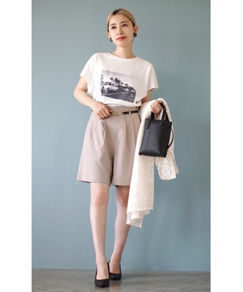 e-zakkamania stores（イーザッカマニアストアーズ）の「ハイウエスト タックショートパンツ（その他パンツ・レディース・グレイッシュベージュ/ブラック・フリー）」の7枚目の写真