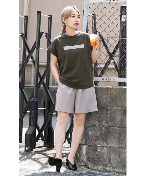 e-zakkamania stores（イーザッカマニアストアーズ）の「ハイウエスト タックショートパンツ（その他パンツ・レディース・グレイッシュベージュ/ブラック・フリー）」の10枚目の写真