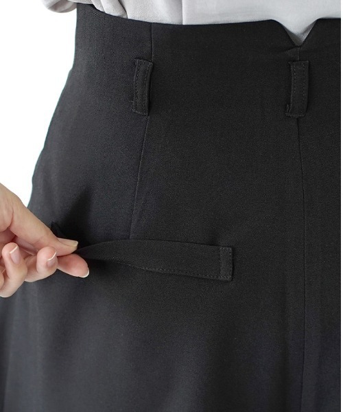 e-zakkamania stores（イーザッカマニアストアーズ）の「ハイウエスト タックショートパンツ（その他パンツ・レディース・グレイッシュベージュ/ブラック・フリー）」の12枚目の写真