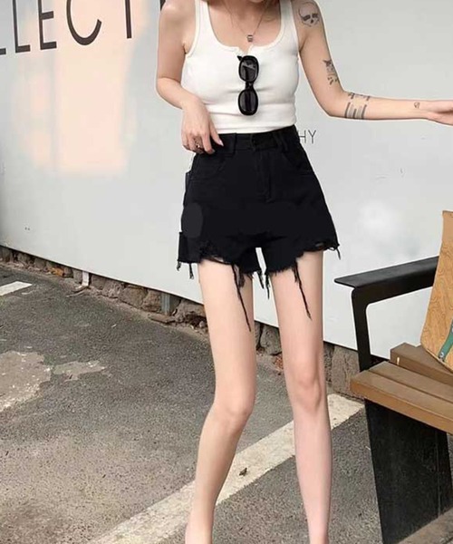 SPIGA（スピーガ）の「裾ダメージデニムショートパンツ（デニムパンツ・レディース・ブラック/ホワイト/ブルー・SMALL/MEDIUM/FREE）」の13枚目の写真