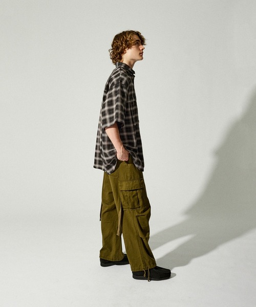 WETTEMPT(ウィテンプト)の「DOUBLE POCKET OMBRE CHECK SHIRT / ダブルポケットオンブレチェックシャツ(シャツ/ブラウス・メンズ・ベージュ/ブラック・SMALL/MEDIUM/LARGE)」の8枚目の写真