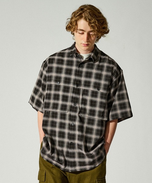 WETTEMPT(ウィテンプト)の「DOUBLE POCKET OMBRE CHECK SHIRT / ダブルポケットオンブレチェックシャツ(シャツ/ブラウス・メンズ・ベージュ/ブラック・SMALL/MEDIUM/LARGE)」の3枚目の写真