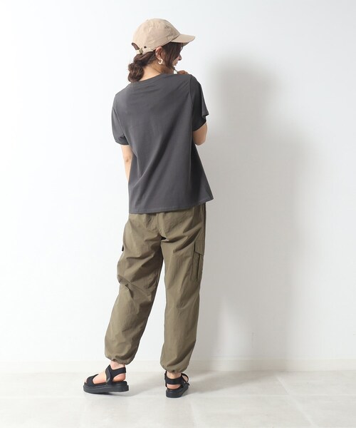 Cutie Blonde（キューティーブロンド）の「◆【接触冷感/プチプラ】大人のアクティブコーデに！ ベーシックプリント アソートTシャツ（Tシャツ/カットソー・レディース・ホワイト系その他4/ホワイト系その他/ブラック系1/チャコール/ブルー系1/ベージュ系その他6/グリーン系その他4/ベージュ系その他・01/02/03）」の22枚目の写真