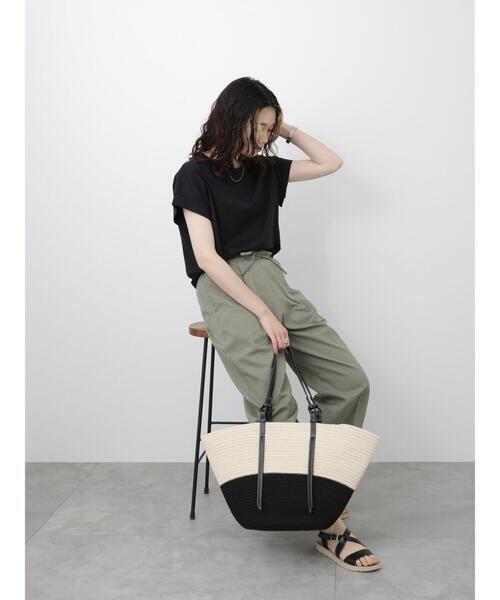 Samansa Mos2 blue（サマンサモスモスブルー）の「【USAコットン】フレンチスリーブTシャツ（Tシャツ/カットソー・レディース・ホワイト/ブラック/ベージュ/オフホワイト/ブルー・F）」の19枚目の写真