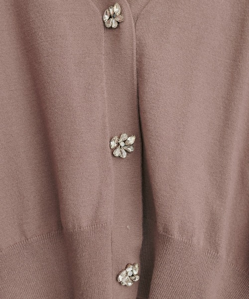 natural couture(ナチュラルクチュール)の「キラキラビジューカーディガン(カーディガン/ボレロ・レディース・グレイッシュベージュ/ブラック/アイボリー/ブルー/モカ・FREE)」の22枚目の写真