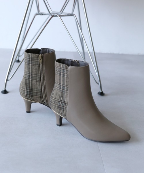 JELLY BEANS(ジェリービーンズ)の「ヒールキャップポインテッドトゥショートブーツ<ふわさら>(204-22911)JELLY BEANS(ジェリービーンズ)(ブーツ・レディース・グレイッシュベージュ/アイボリー/ブラック・LL/L/SS/S/M)」の20枚目の写真