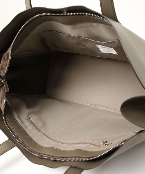Legato Largo（レガートラルゴ）の「Legato Largo / かるいかばんＰＵ　Ａ４トートバッグ / LH-P0003Z（トートバッグ・レディース・ベージュ系その他/ラベンダー/ベージュ/オリーブ/アイボリー/ブラック/キャメル/ライトブルー/イエロー・ONESIZE）」の15枚目の写真
