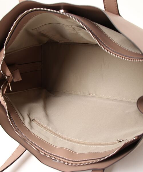 Legato Largo（レガートラルゴ）の「Legato Largo / かるいかばんＰＵ　Ａ４トートバッグ / LH-P0003Z（トートバッグ・レディース・ベージュ系その他/ラベンダー/ベージュ/オリーブ/アイボリー/ブラック/キャメル/ライトブルー/イエロー・ONESIZE）」の16枚目の写真