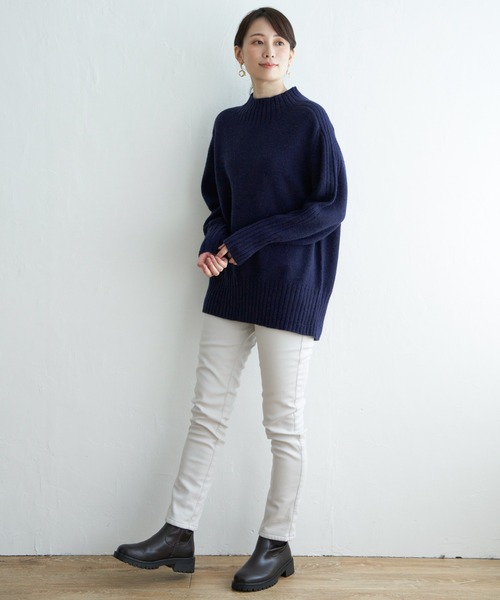 ikka(イッカ)の「ハイネックバックスリットプルオーバー(ニット/セーター・レディース・ネイビー/オフホワイト/ライラック/ブルー/レモンイエロー・M/L/S)」の9枚目の写真