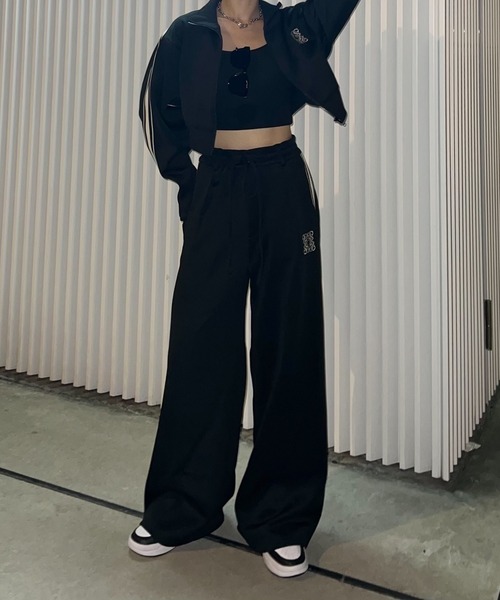 STRAY SHEEP（ストレイシープ）の「[STRAY SHEEP]ロゴ刺繍ワイドトラックパンツ（スウェットパンツ・メンズ・ブラック・MEDIUM/SMALL）」の18枚目の写真