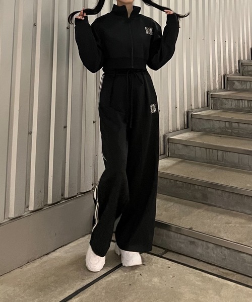 STRAY SHEEP（ストレイシープ）の「[STRAY SHEEP]ロゴ刺繍ワイドトラックパンツ（スウェットパンツ・メンズ・ブラック・MEDIUM/SMALL）」の19枚目の写真