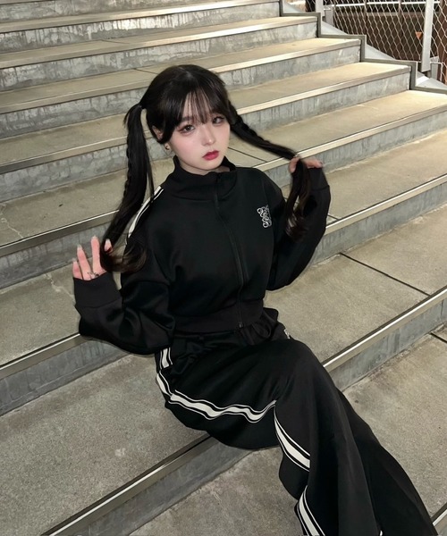 STRAY SHEEP（ストレイシープ）の「[STRAY SHEEP]ロゴ刺繍ワイドトラックパンツ（スウェットパンツ・メンズ・ブラック・MEDIUM/SMALL）」の22枚目の写真