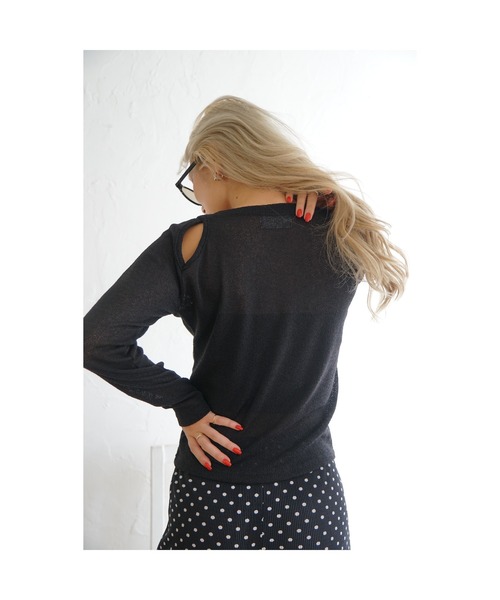 ODORATA（オドラタ）の「オープンショルダープルオーバー（Tシャツ/カットソー・レディース・ブラック/アイボリー・FREE）」の8枚目の写真