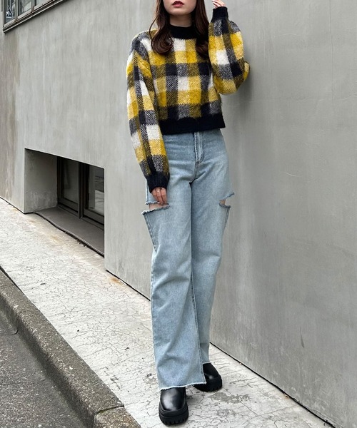 INGNI（イング）の「ショート丈チェック柄シャギーニット（ニット/セーター・レディース・ブラック/ブルー/マスタード・M）」の16枚目の写真