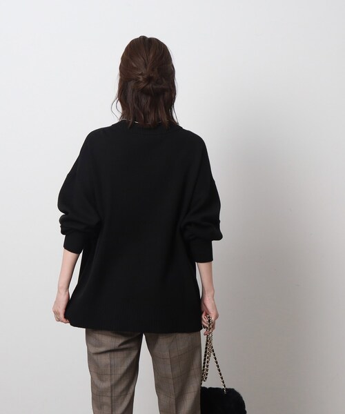 SHOO・LA・RUE(シューラルー)の「◆インしないスタイリングにも とろみ ハイネックニット【ここちイージー/体型カバー】(ニット/セーター・レディース・アイボリー/サンドベージュ/サックスブルー/ブラック/グリーン系・04/03/02)」の17枚目の写真