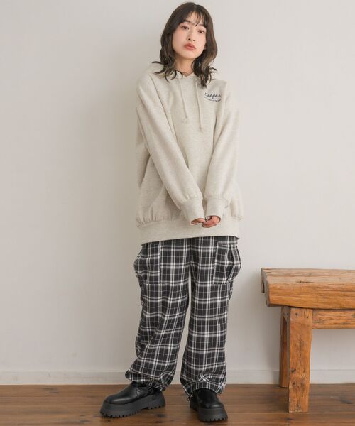 RETRO GIRL（レトロガール）の「フーディーBIGトレーナー（パーカー・レディース・ダークグレー/ブラック/ホワイト系その他・FREE）」の11枚目の写真