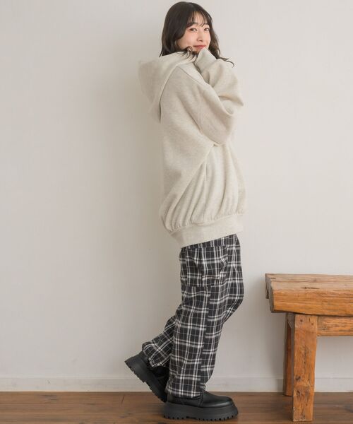 RETRO GIRL（レトロガール）の「フーディーBIGトレーナー（パーカー・レディース・ダークグレー/ブラック/ホワイト系その他・FREE）」の13枚目の写真