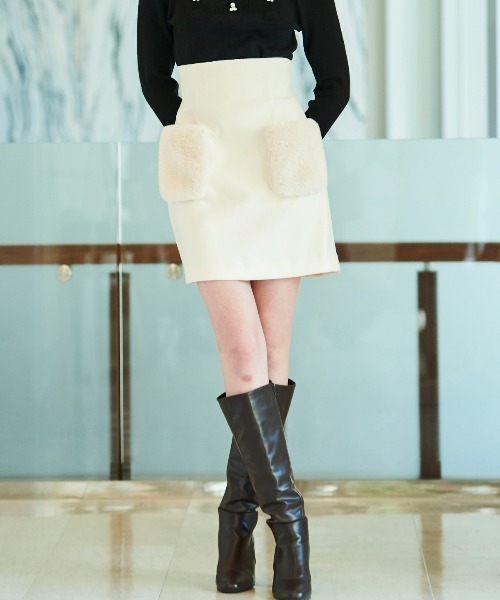 AND COUTURE（アンドクチュール）の「ウールライクポケファーミニ