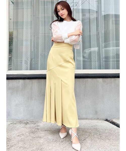 RESEXXY（リゼクシー）の「タックマーメイドスカート（スカート・レディース・イエロー/ブラック/アイボリー・FREE）」の4枚目の写真