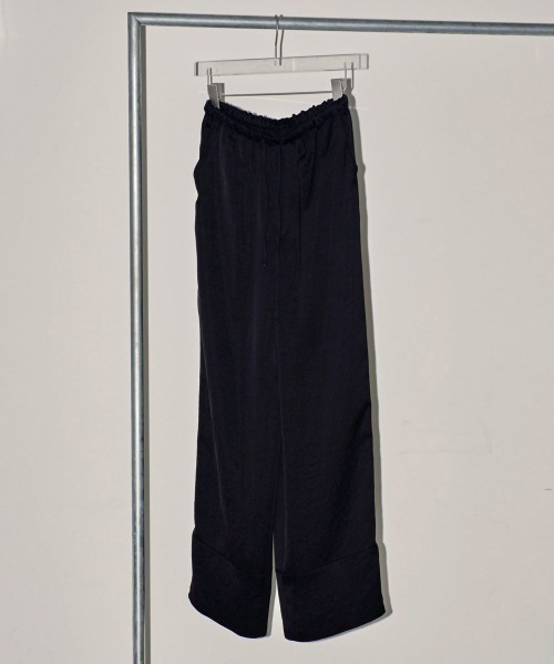 TODAYFUL（トゥデイフル）の「TODAYFUL Satin Easy Pants サテン